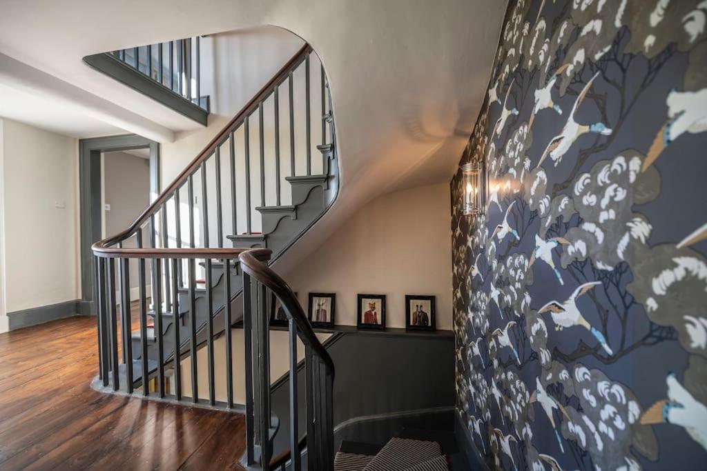 Georgian Country House -Panoramic Views -Sleeps 12 รูธิน ภายนอก รูปภาพ