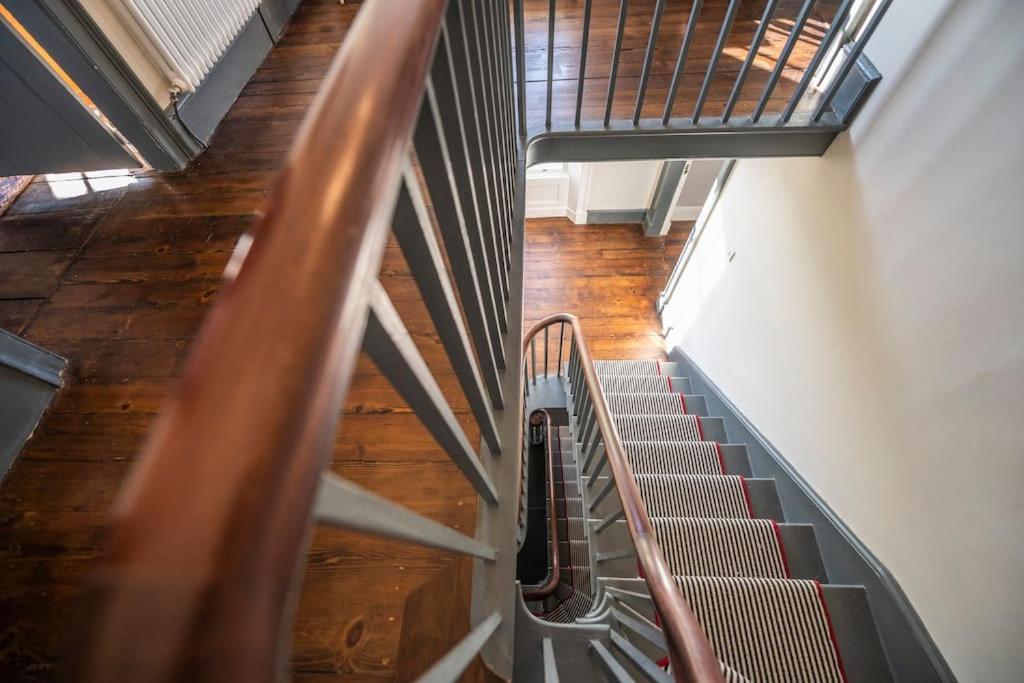 Georgian Country House -Panoramic Views -Sleeps 12 รูธิน ภายนอก รูปภาพ