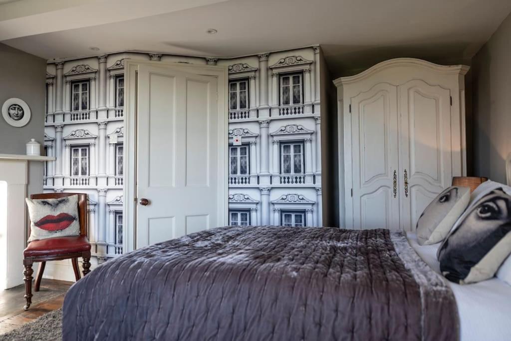 Georgian Country House -Panoramic Views -Sleeps 12 รูธิน ภายนอก รูปภาพ