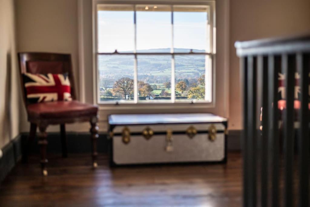 Georgian Country House -Panoramic Views -Sleeps 12 รูธิน ภายนอก รูปภาพ
