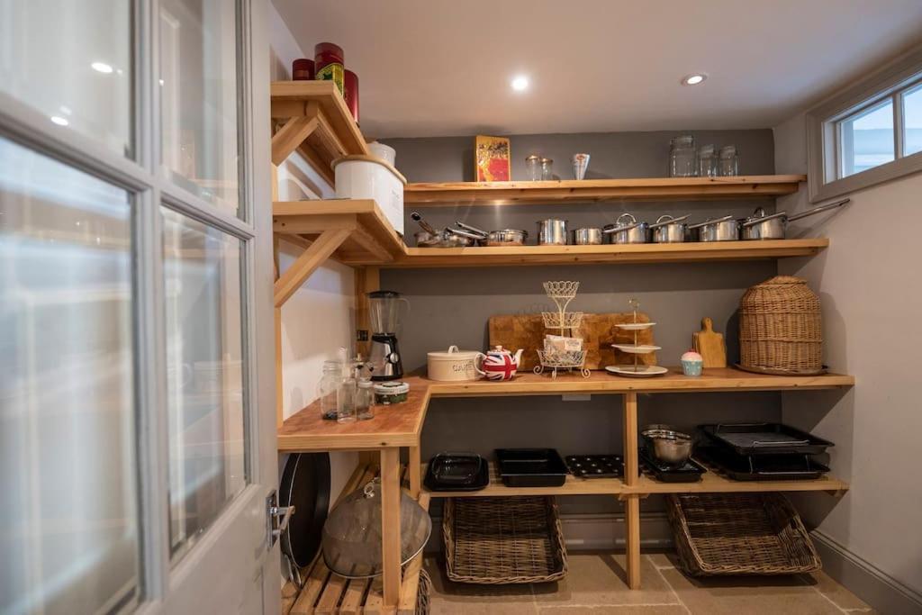 Georgian Country House -Panoramic Views -Sleeps 12 รูธิน ภายนอก รูปภาพ