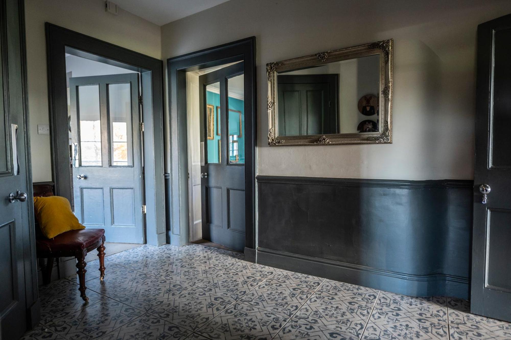 Georgian Country House -Panoramic Views -Sleeps 12 รูธิน ภายนอก รูปภาพ