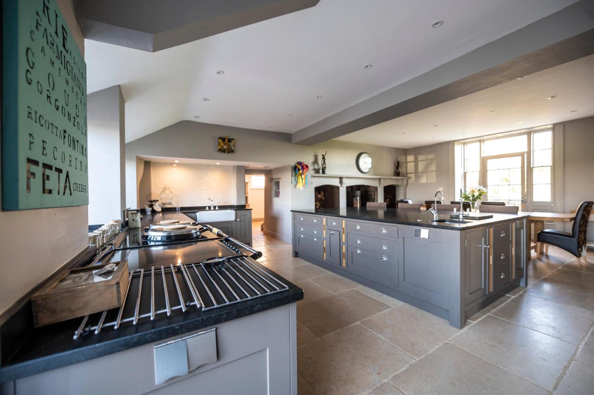 Georgian Country House -Panoramic Views -Sleeps 12 รูธิน ภายนอก รูปภาพ