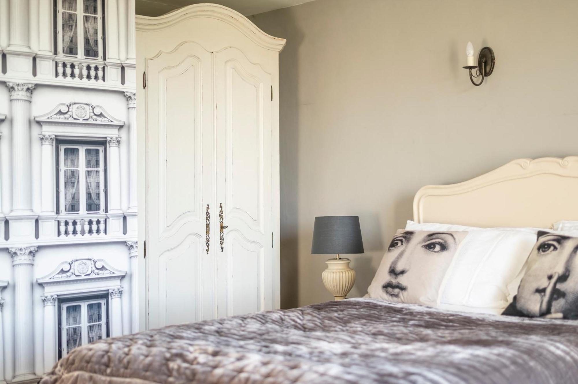 Georgian Country House -Panoramic Views -Sleeps 12 รูธิน ภายนอก รูปภาพ